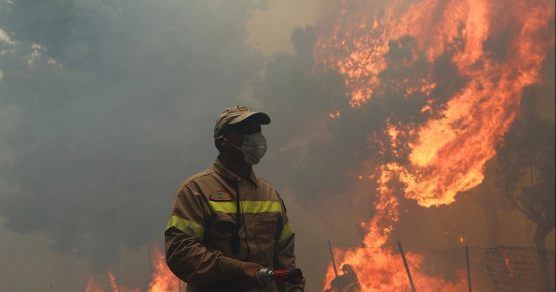 Eγκλημα! – Τους άφησαν αβοήθητους στις φλόγες – Ούτε μία παραίτηση πολιτικού – 77 νεκροί εν καιρώ ειρήνης – Δεν ξέρουν πόσοι είναι οι αγνοούμενοι!